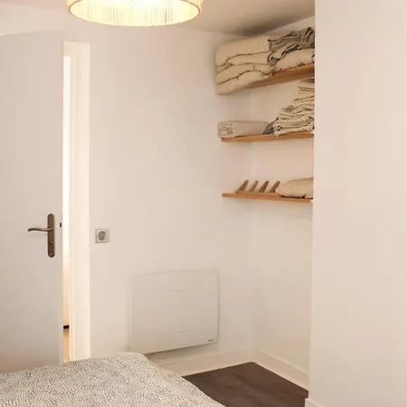 Lovely 51 M Nest In The Heart Of Apartment