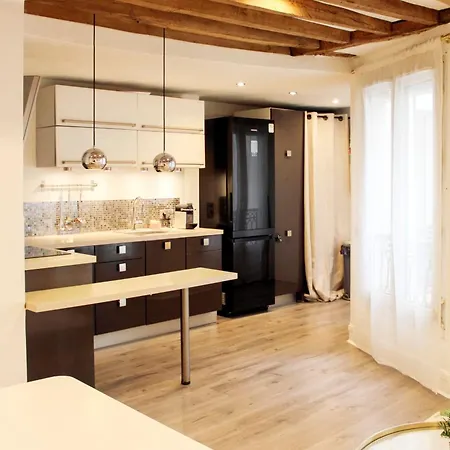 Lovely 51 M Nest In The Heart Of Appartamento *
