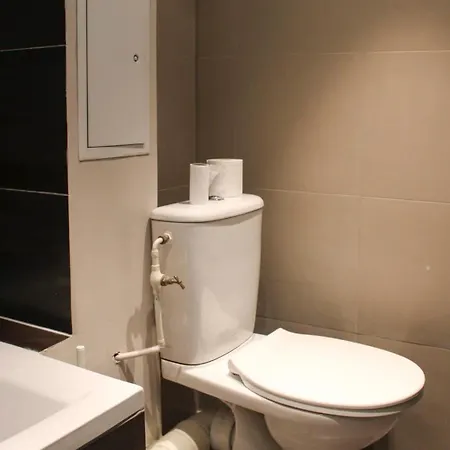 Appartamento Lovely 51 M Nest In The Heart Of *